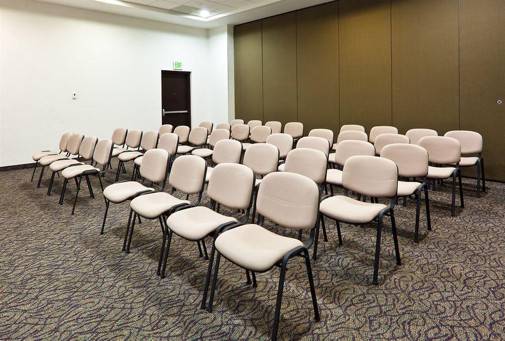 Holiday Inn Express Guadalajara Iteso By Ihg Zapopan Facilities photo