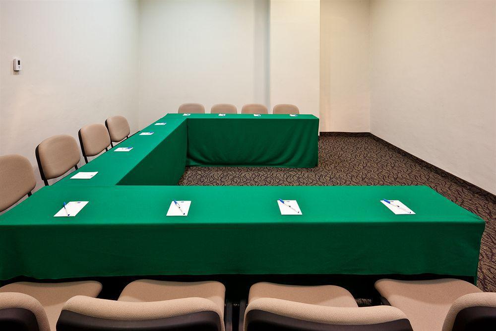 Holiday Inn Express Guadalajara Iteso By Ihg Zapopan Facilities photo
